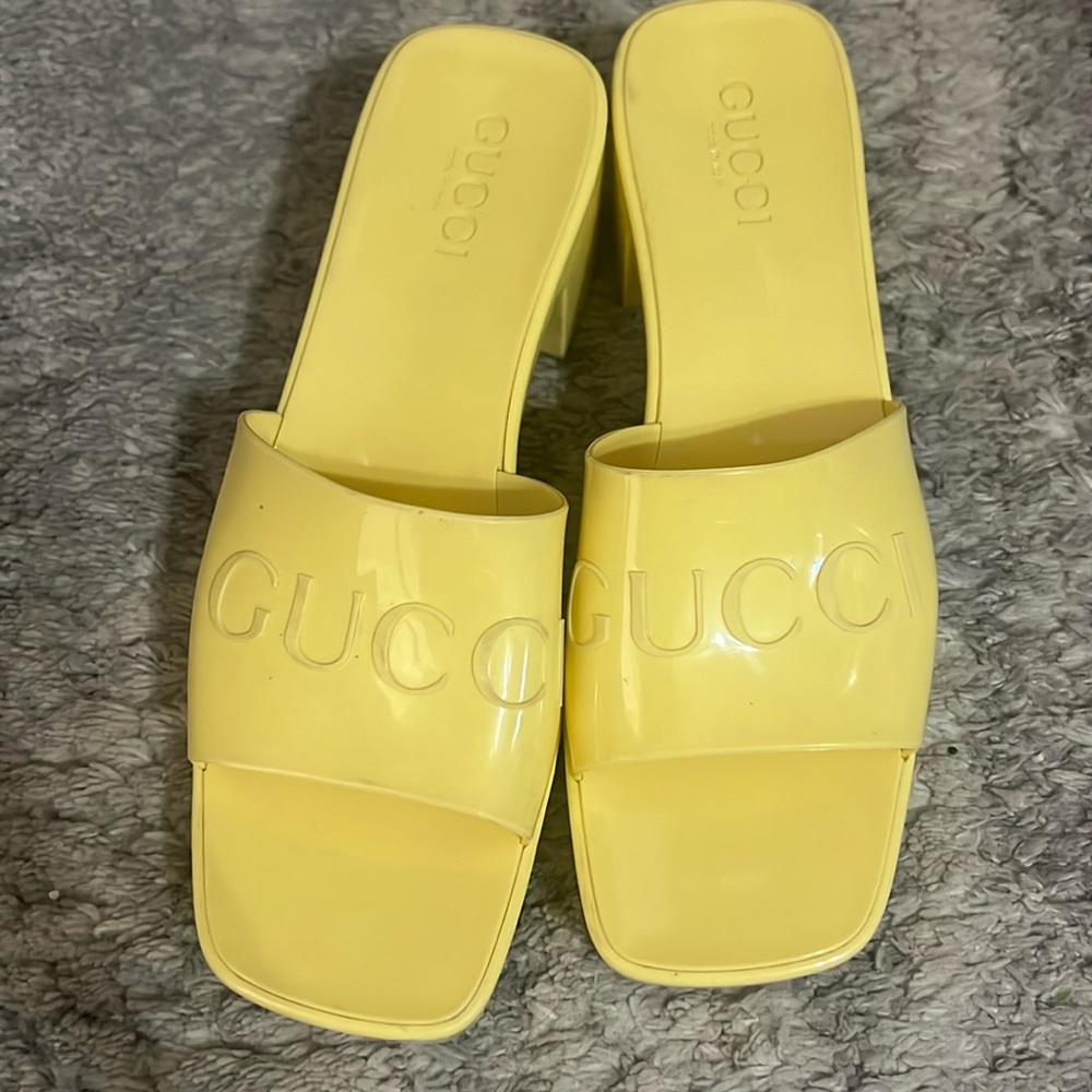 Gucci Jelly sandals